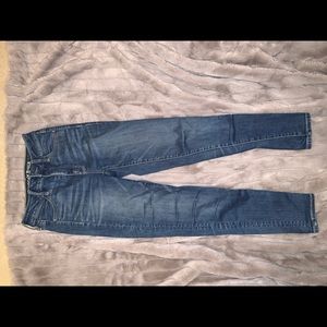 American Eagle ‘Super High-Rise Jegging’